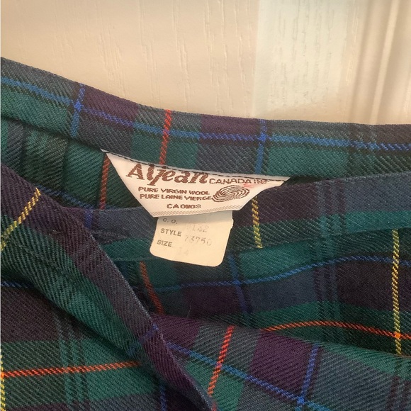 ALJEAN 100% Wool Kilt Made in Canada - Picture 2 of 4